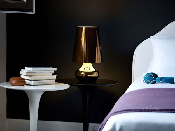 5_Cindy lampe de table 04.jpg