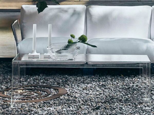 5_Invisible side table kartell 03.jpg