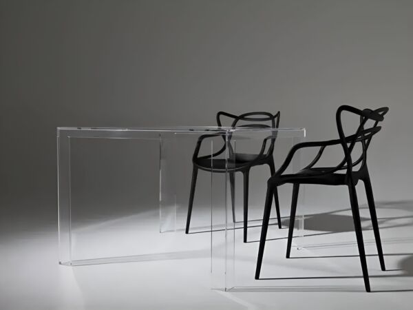5_Kartell Invisible Side 02.jpg