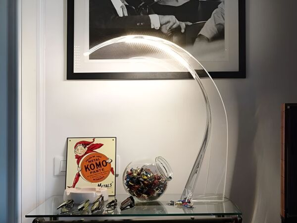 5_Taj lampe kartell 03.jpg