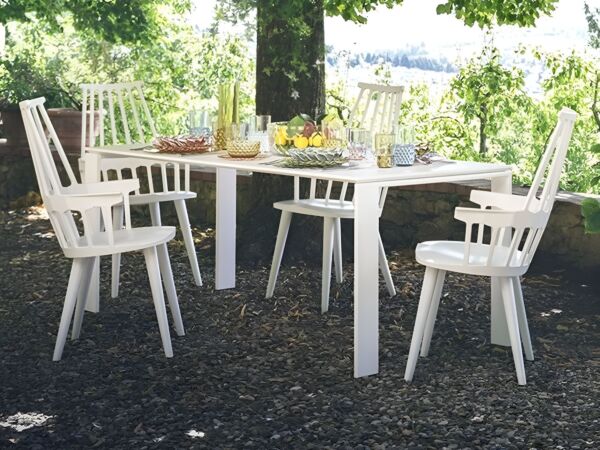 5_Four Outdoor 03.jpg