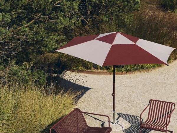 5_Terrazza Parasol Octagon_Palissade Cantilever Lounge Chair Low iron red_Palissade Cord Lounge Sofa.jpg