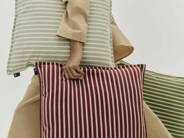 5_Terrazza Cushion Bold Strip family_01.jpg