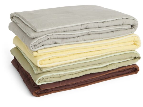 2_zAir Quilt 140x200 cm family.jpg