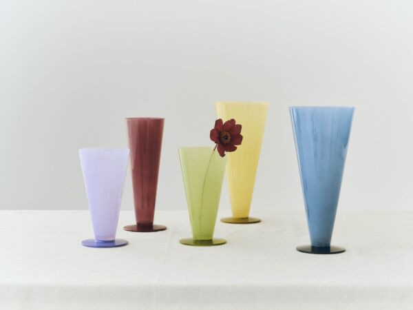 5_Conical Vase family 01.jpg