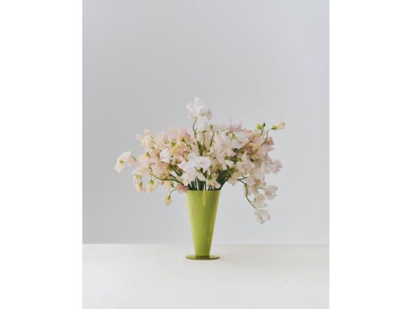 5_Conical Vase S light green and dark lime.jpg