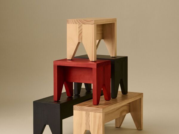 5_Manolito Stool Family.jpg
