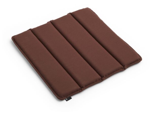 2_AF581-F282-AV02_Terrazza Seat Cushion Quilted 40x40 cm iron red.jpg