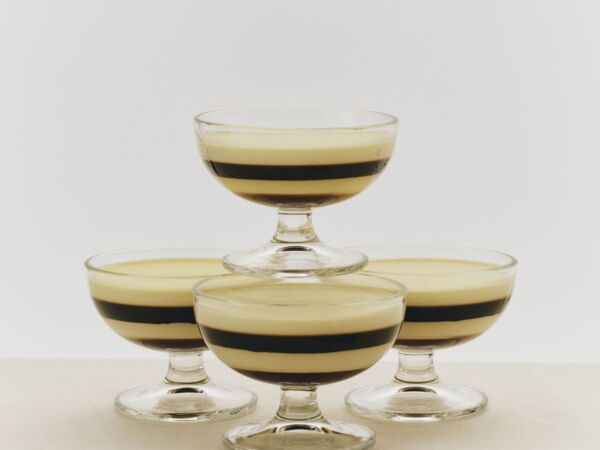5_Glass Dessert Bowl_Sunday Teaspoon 02.jpg