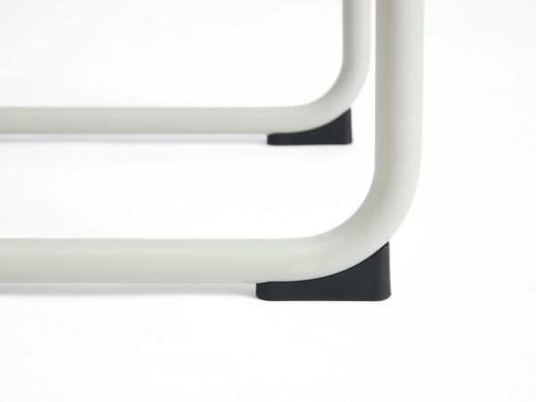 2_zAF591-A221_Palissade Cantilever Chair sky grey powder coated steel_detail 01.jpg