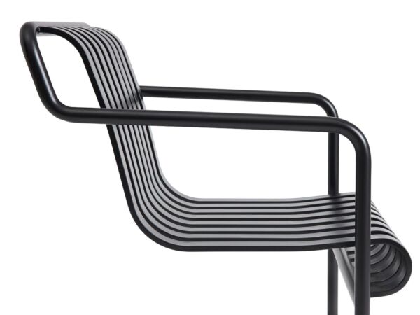 2_zAF593-A235_Palissade_Cantilever_Dining_Armchair_anthracite_powder_coated_steel_detail.jpg