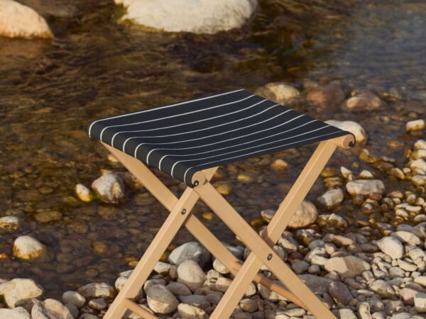 5_Outdoor Market Folding Stool08.jpg