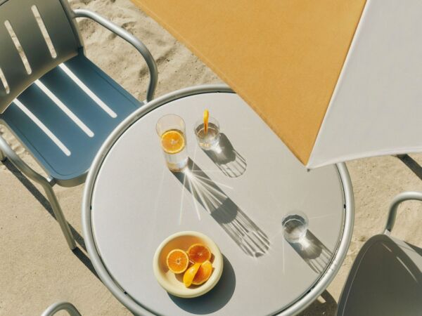 5_Deville Table08.jpg