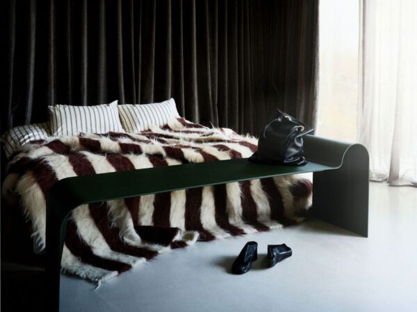 5_eclipse-banc-avec-coussin-gris-pierre-beda02.jpg