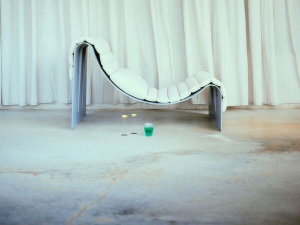 5_PETITEFRITURE_LIFESTYLE_ECLIPSE_DAYBED_PAULINECHARDIN04.jpg