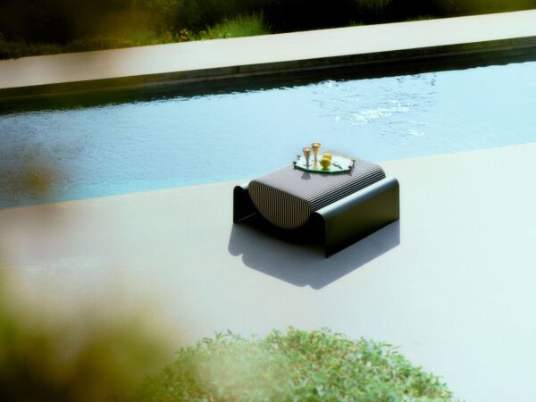 5_PETITEFRITURE_LIFESTYLE_ECLIPSE_OTTOMAN_PAULINECHARDIN05.jpg