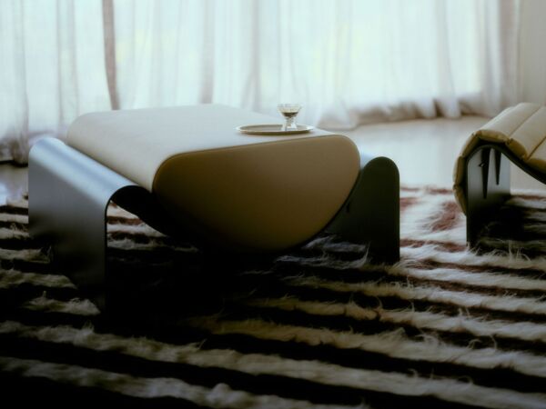 5_PETITEFRITURE_LIFESTYLE_ECLIPSE_OTTOMAN_PAULINECHARDIN04.jpg