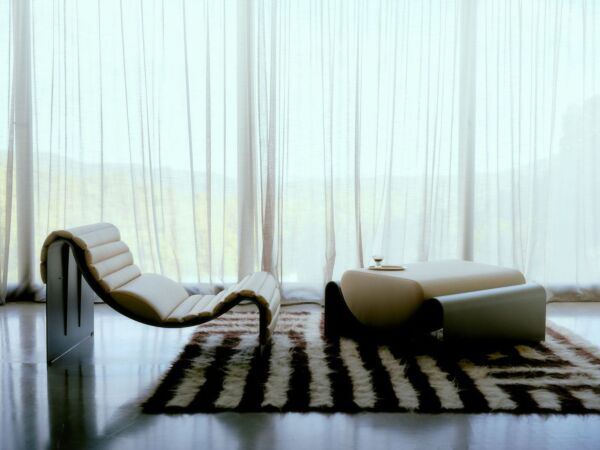 5_PETITEFRITURE_LIFESTYLE_ECLIPSE_DAYBED_OTTMAN_PAULINECHARDIN01.jpg