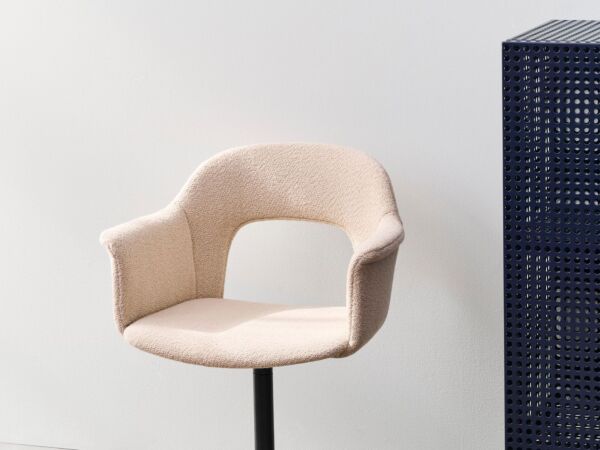 5_Layout Armchair09.jpg