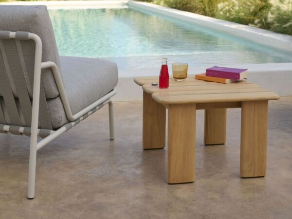 5_assemble-coffee-table-teak-55-settle-lounge-chair-grey-delta-47-ORG_1.jpg