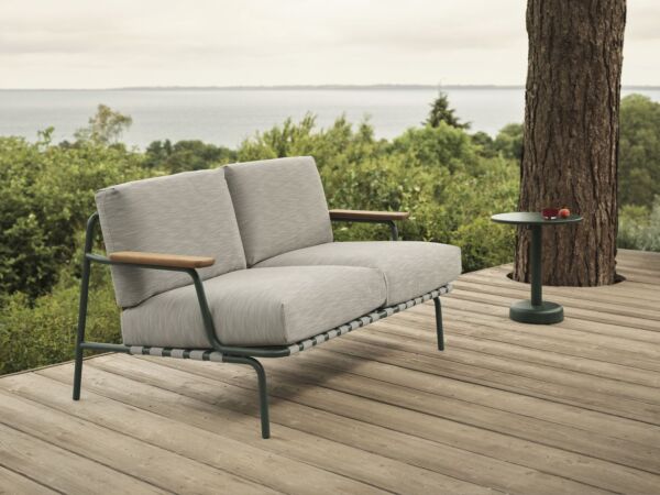 5_Linear Steel Coffee Table27.jpg