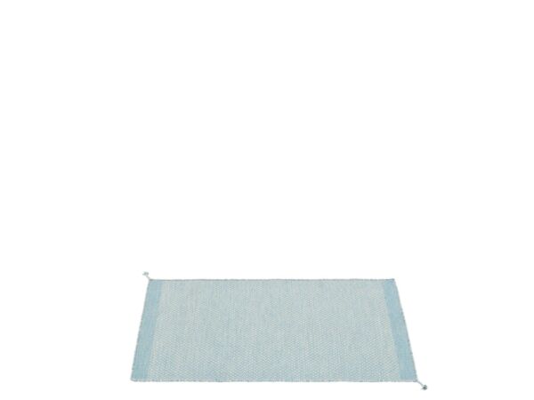 2_Ply-rug-recycled-polyester-85x140-light-blue-angle-muuto-hi-res_8.jpg