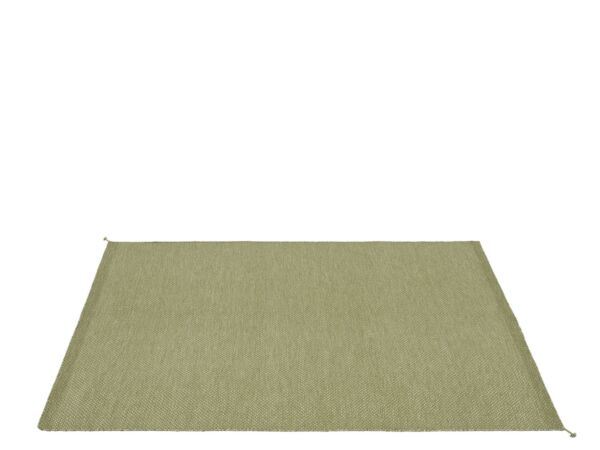 1_Ply-rug-recycled-polyester-200x300-moss-green-angle-muuto-hi-res_8.jpg
