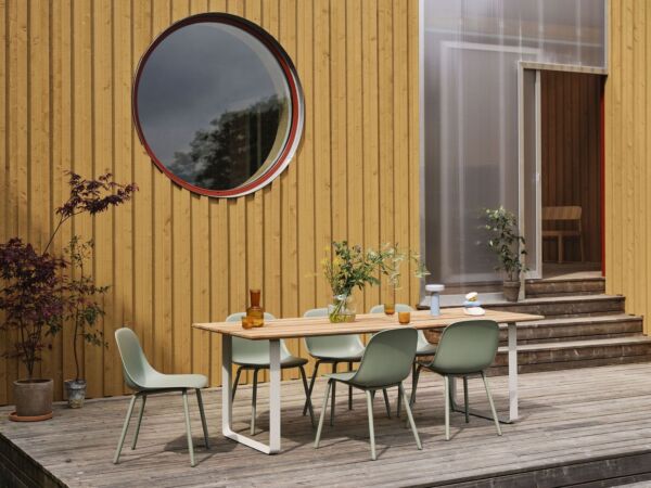 5_70-70-outdoor-table-sapele-mahogany-grey-raise-silent-20-ease-fiber-side-outdoor-dusty-green-muuto-org (1)_1.jpg