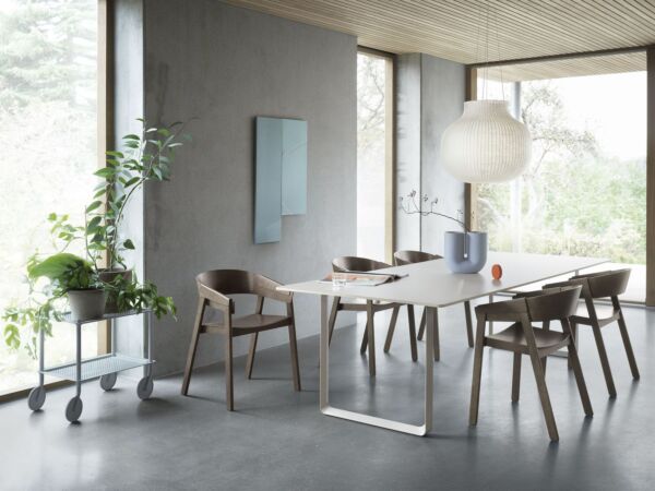 5_cover-armchair-stained-dark-brown-70-70-table-sand-strand-pendant-closed-60-flow-trolley-2-layer-grey-muuto-org_1.jpg