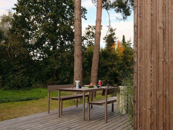 5_Linear Steel Bench57.jpg