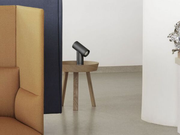 5_lampe-led-beam-noir-muuto.jpg