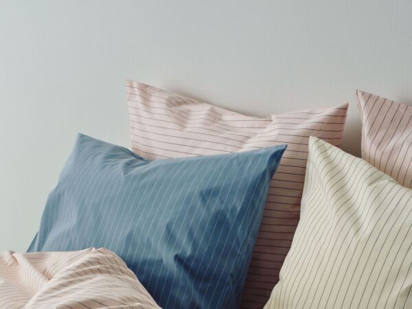5_Fineline Bedlinen soft pink_blue_ivory (2).jpg