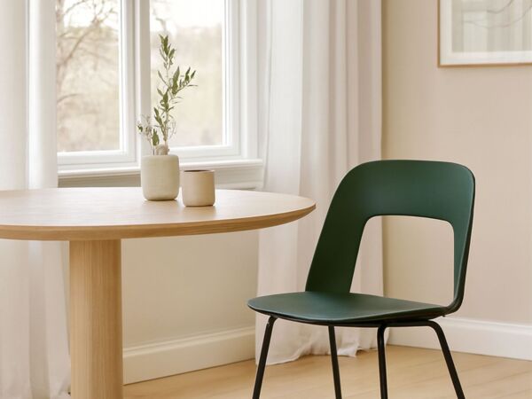 5_Layout Chair03.jpg