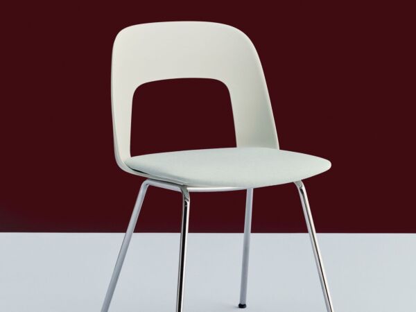 5_Layout Chair04.jpg
