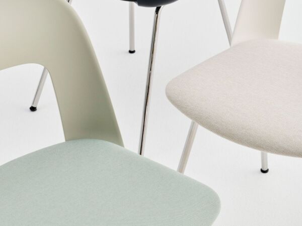 5_Layout Chair06.jpg