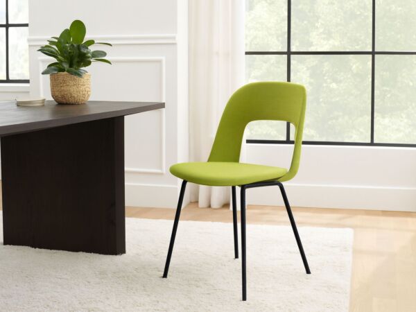 5_Layout Chair02.jpg