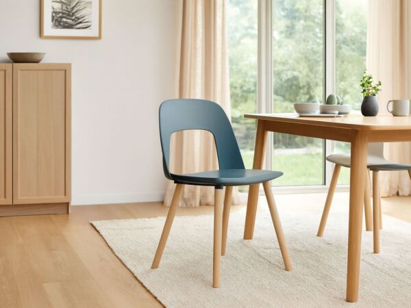 5_Layout Chair01.jpg