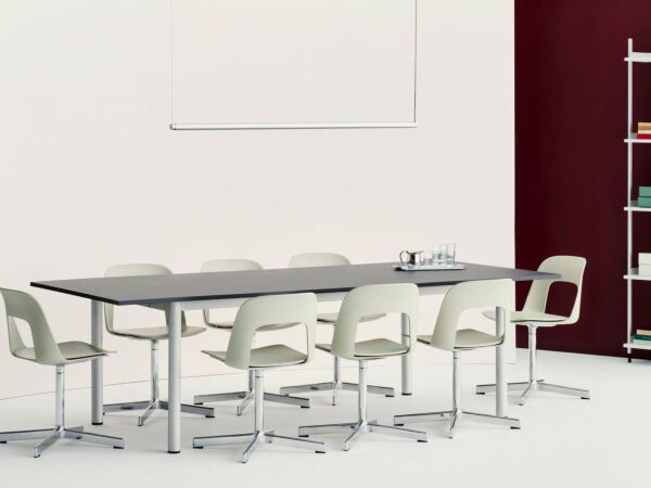 5_Layout Chair01.jpg