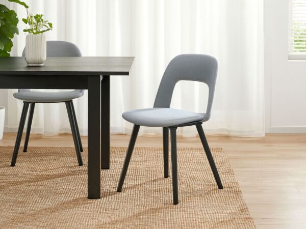 5_Layout Chair03.jpg