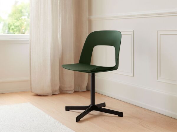 5_Layout Chair03.jpg