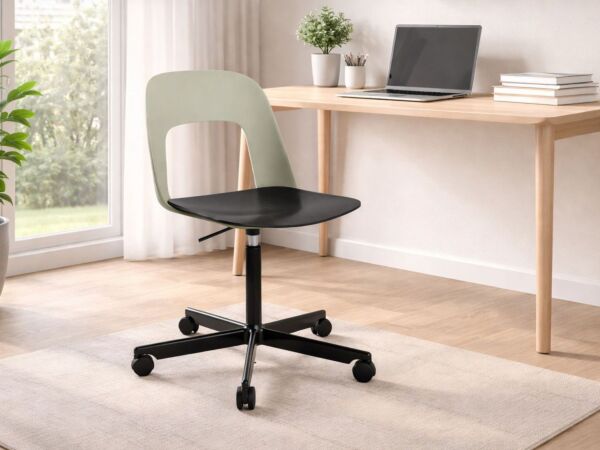 5_Layout Chair03.jpg