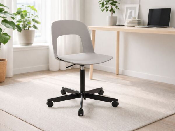 5_Layout Chair04.jpg