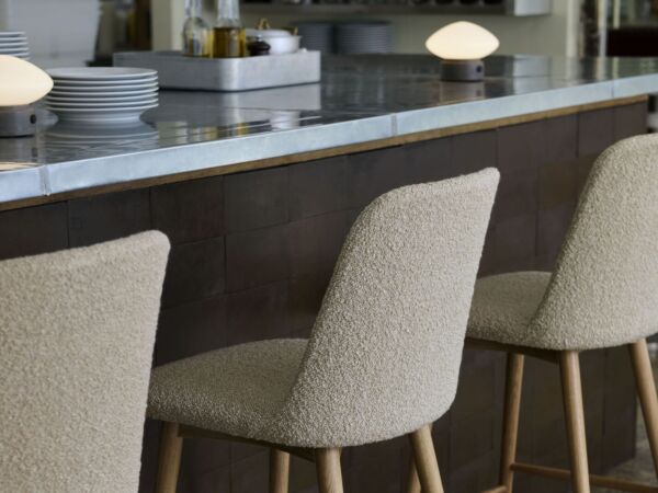 5_ATD_Contract_2026_Mist-AP21_Rely-Counter-Chair-HW132-1429x2000.jpg