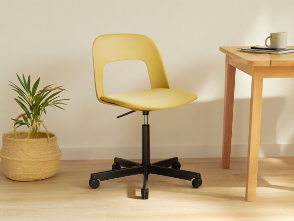 5_Layout Chair05.jpg