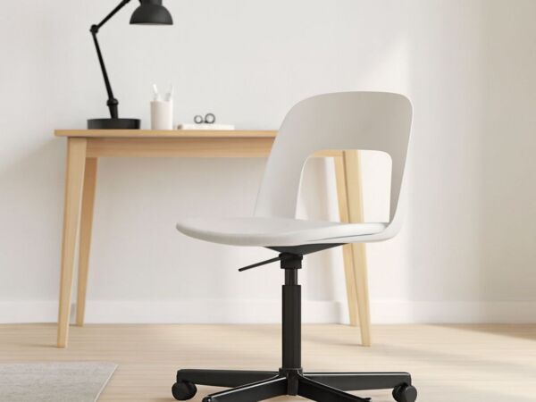 5_Layout Chair07.jpg