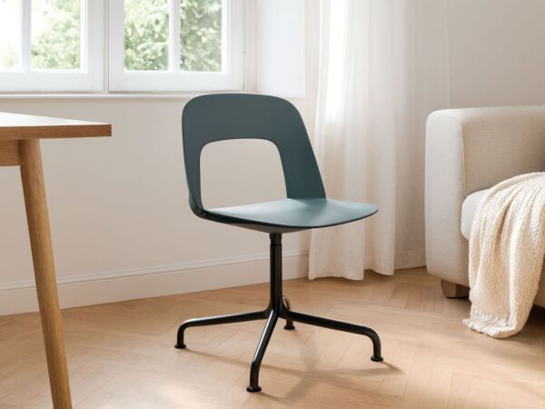 5_Layout Chair05.jpg