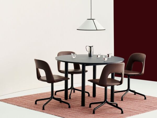 5_Layout Chair01.jpg
