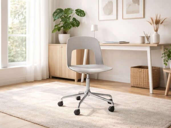 5_Layout Chair 01.jpg