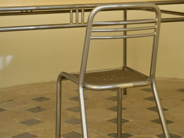 5_Chaise UD05.jpg