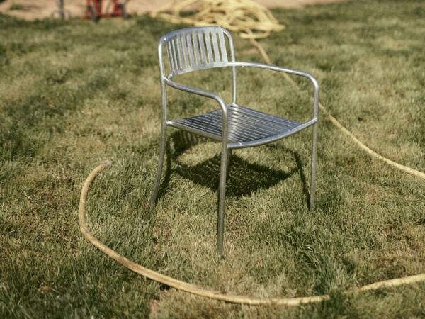Fauteuil patio & table patio ambiance 2.jpg
